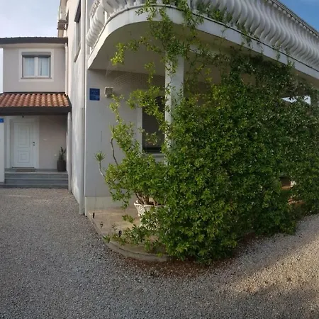 Vila Jelena *